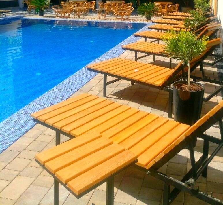 Ainlan Hotel Сухуми Екстериор снимка