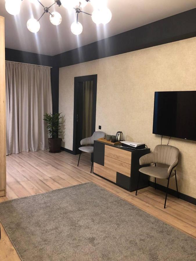Ainlan Hotel Сухуми Екстериор снимка