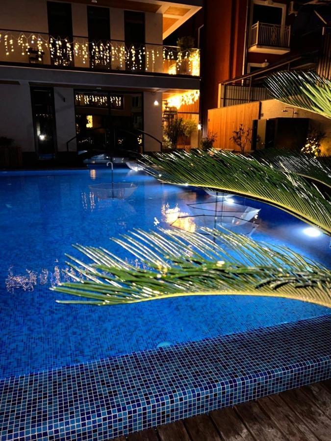 Ainlan Hotel Сухуми Екстериор снимка