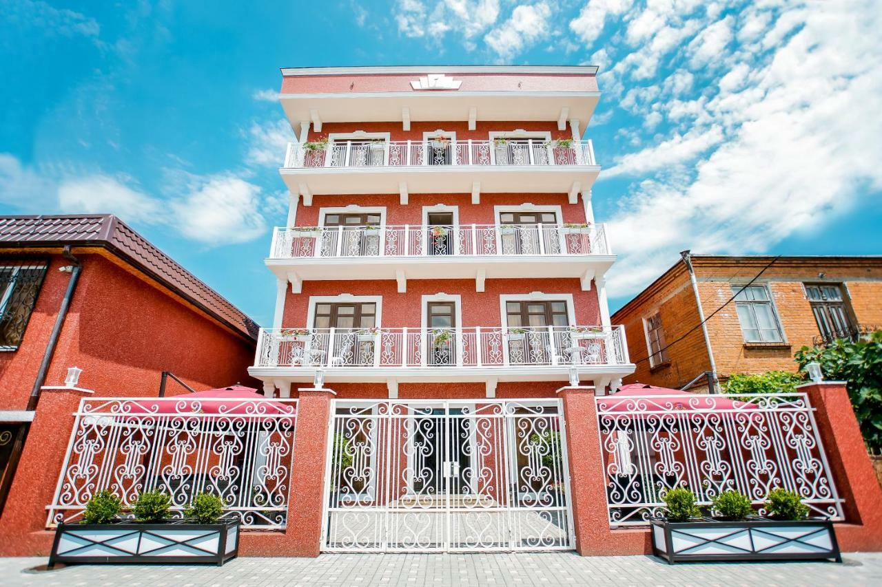 Ainlan Hotel Сухуми Екстериор снимка