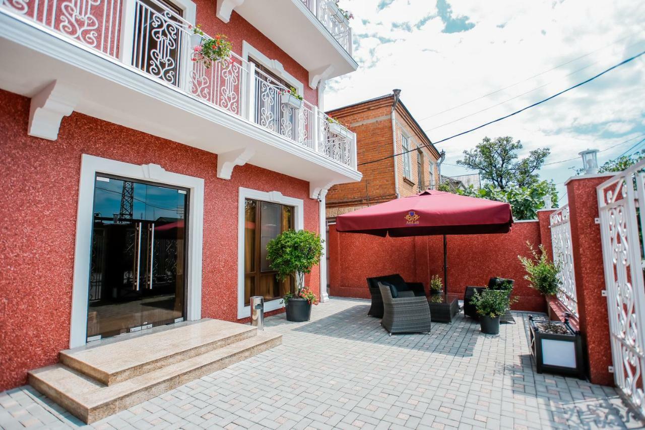 Ainlan Hotel Сухуми Екстериор снимка
